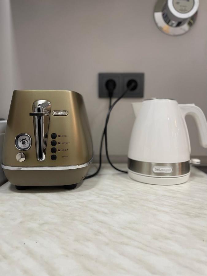 ベルリンBright: Flat With Balcony - Kitchen - Free Parkingアパートメント エクステリア 写真